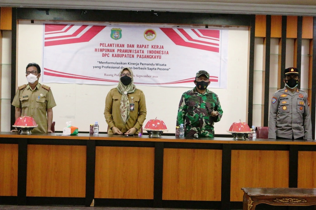 Wabup dan Sekda Hadiri Launching Program Kelas Smart Pasangkayu